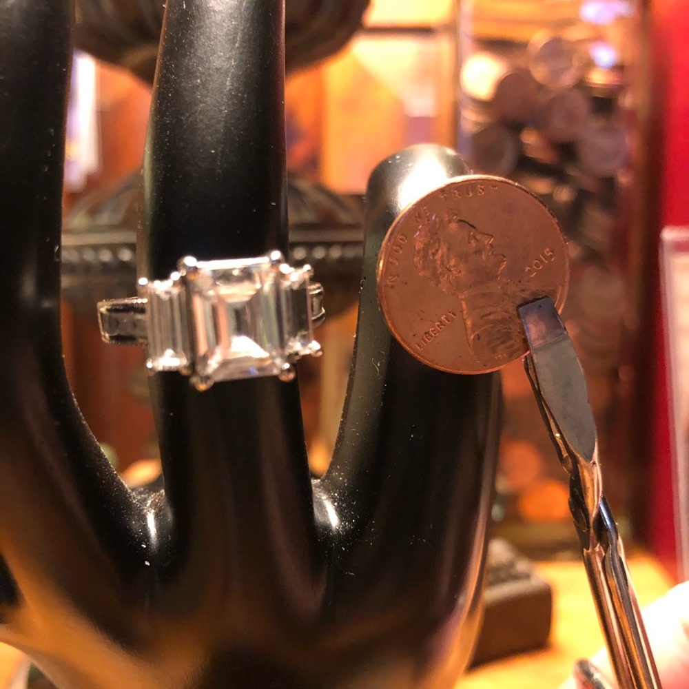 🌟Free w/bundle🌟Triple Emerald cut CZ & silver ring.